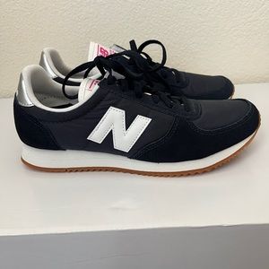 Brand new: New balance navy blue shoes. Size 7